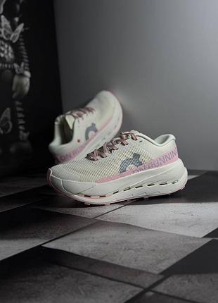 On cloudultra 3 white/pink