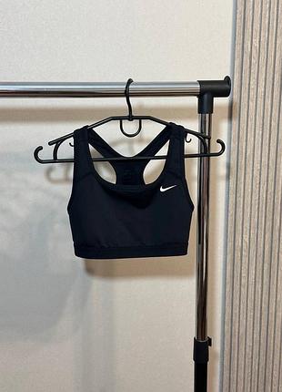 Топ nike на зріст 146-156 см