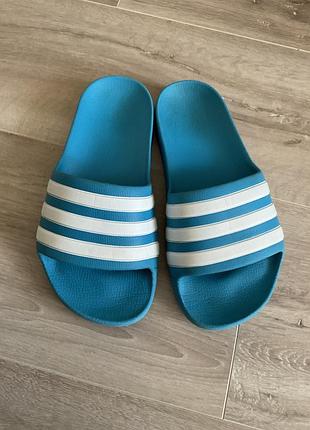 Шльопанці adidas 32-33 розмір
