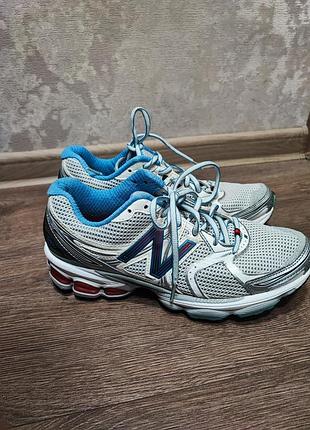 Кросівки new balance з амортизуючую підошвою