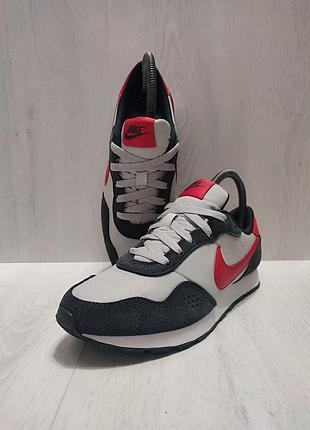 Кросівки nike 38- устілка 24 см