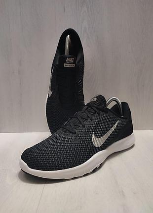 Кроссовки nike 40,5- стелька 26,5 см