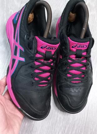 Женские кроссовки asics