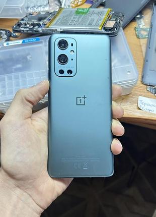 Продам два телефона під відновлення oneplus 9 pro
