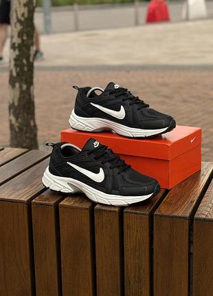 Кроссовки nike running найк раннинг черные и белые для мужчин для бега и фитнеса