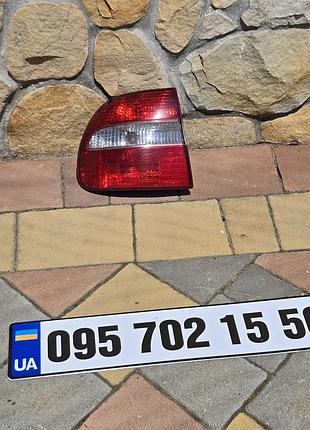 Задний фонарь стоп с платой левый volvo v40, вольво в40 универсал 96-04р.