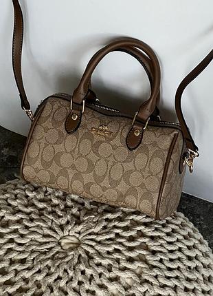 Сумка coach mini rowan crossbody  in signature