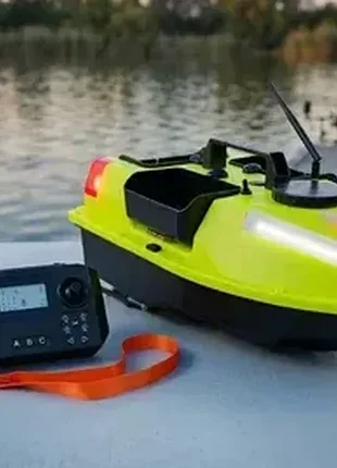 Кораблик на радиоуправлении для запачкания прикорма и снастей 12000 mah 12v zv6 gps желтый