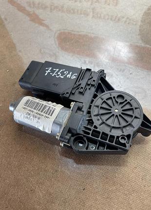 Моторчик стеклоподъемника передний правый volkswagen passat b5 3b4837752ag