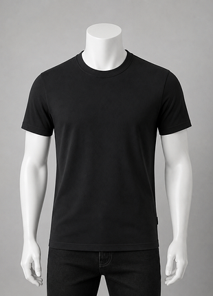 Однотонна футболка бренду jack & jones