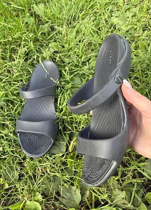 Жіночі шльопанці crocs cleo sandals