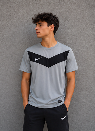 Nike спортивна футболка найк nike dri fit nike air