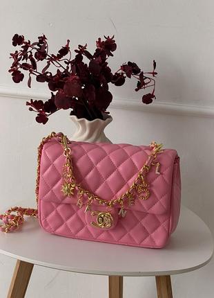 Жіноча сумка-клатч chanel mini lambskin coco charms rectangular classic через плече рожевий шанель маленька