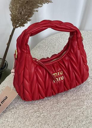 Сумка жіноча miu miu wander matelassé nappa leather червоний хобо міу міу