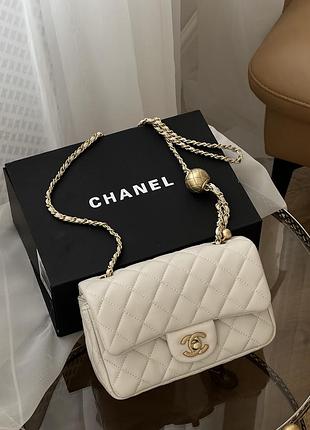 Сумка жіноча chanel classic 1.55 small single flap premium молочний через плече шанель