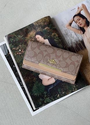 Жіночий гаманець coach бежевий подвійний великий коуч