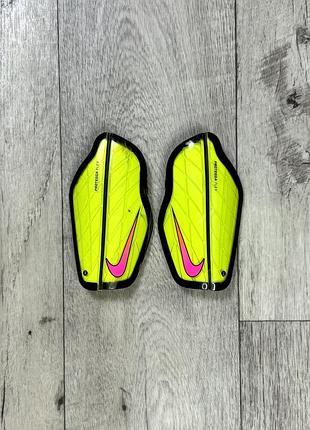 Nike protegga flex щитки футбольные желтые защитные