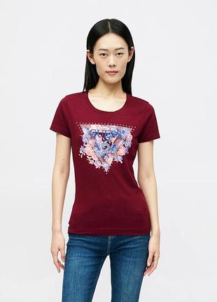 Жіноча легка футболка guess з принтом і стразами