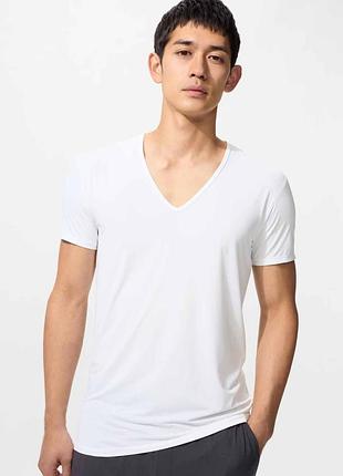 Футболка airism з v-подібним вирізом uniqlo