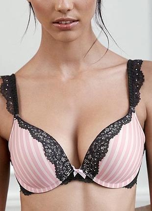 Шикарний бюстгальтер пуш ап victorias secret