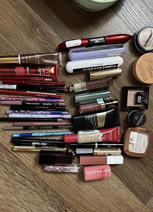 Набір косметики одним лотом