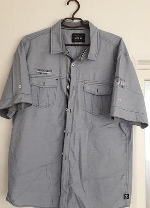 Jean pascale
40/xl/50
чоловіча бавовняна сорочка з короткими рукавами 
ідеальний стан