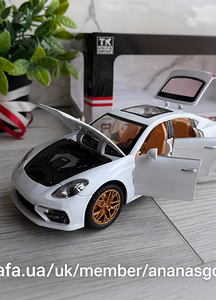 Металева машинка porsche panamera біла 1:24, 20 см, світло та звук, відчиняються двері, капот і багажник