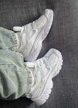 Кроссовки женские nike zoom vomero 5 rnr white
