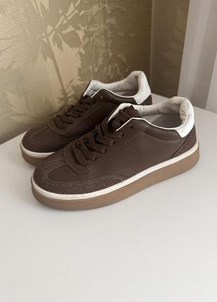 Женские кроссовки 👟