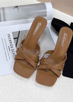 В наявності жіночі мюлі босоніжки
