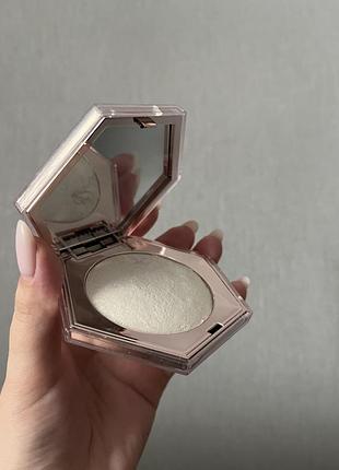Хайлайтер fenty beauty diamond bomb - how many carats?! повнорозмірний 8 г