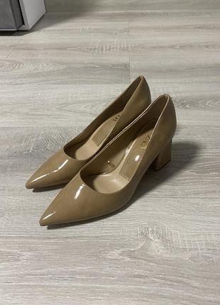 Каблукі zara 39 р