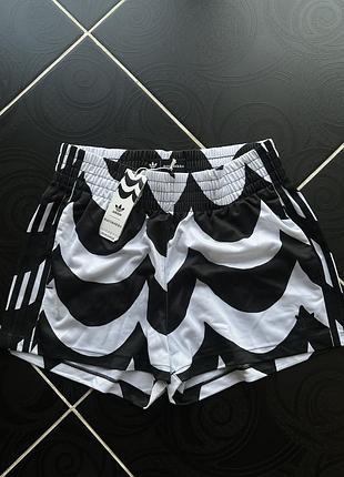 Шорти adidas x marimekko, розмір uk12, нові з біркою