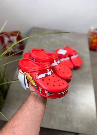 Шльопанці crocs x mcqueen 2