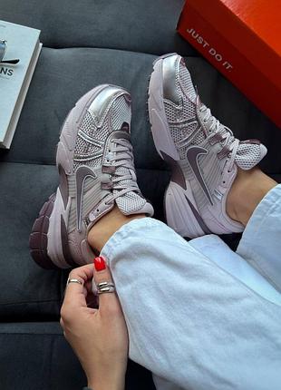 Кросівки жіночі nike v2k run platinum grey