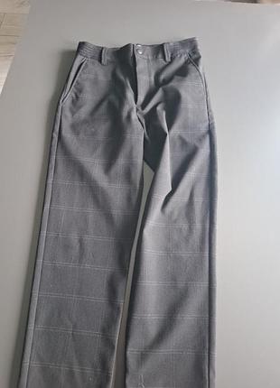 Стильні підліткові штани zara в клітинку. 140