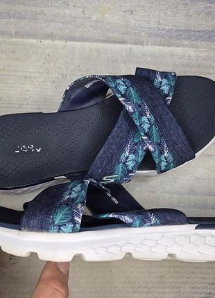 Шлепанцы skechers
