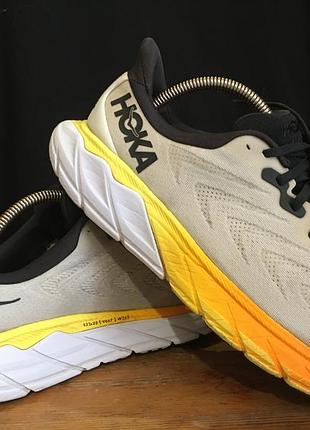Кросівки hoka arahi 6