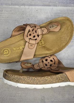 Вьетнамки bugatti