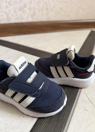 Дитячі кросівки adidas