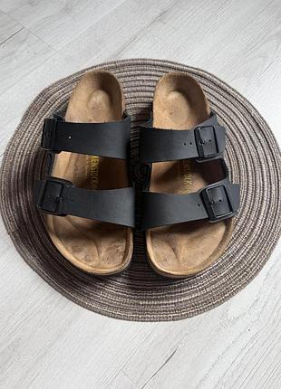 Фірмові ортопедичні шльопанці birkenstock 40(260см)розміру