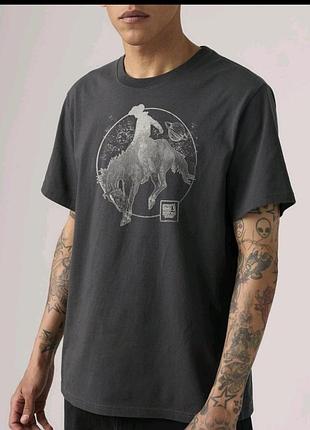Чоловіча футболка levi's