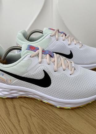 Оригінальні кросівки nike revolution 6