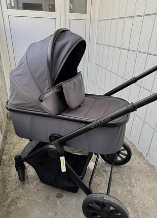 Продам коляску 2 в 1 в дуже гарному стані від ninos estrella в кольорі grey black!!