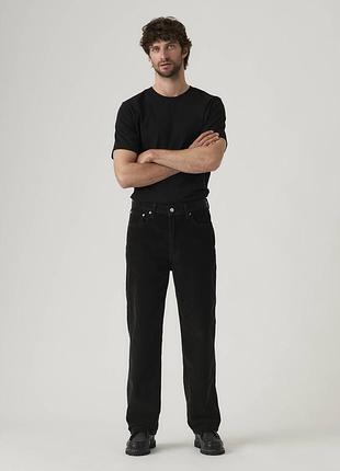 Чоловічі вельветові штани 565 loose straight levi's