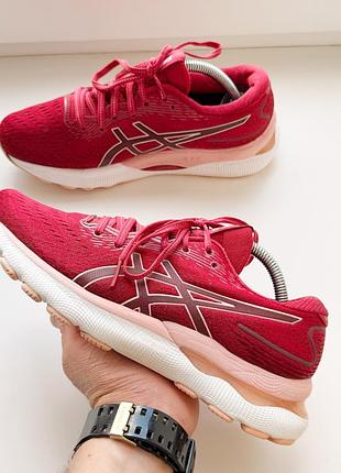 Женские беговые кроссовки asics gel nimbus 24