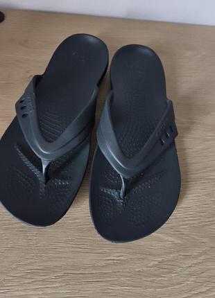 Шльопанці crocs