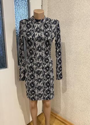 Сукня h&m розміру с/м