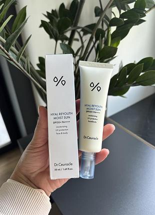 Dr.ceuracle hyal reyouth moist sun spf 50+ / pa++++ 50 ml