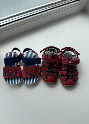 Дитячі сандалі